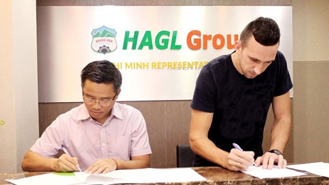 HAGL gia cố hàng thủ bằng cựu trung vệ SLNA