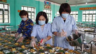Hội Phụ nữ Lữ đoàn 147, thực hiện mô hình “Bữa ăn do phụ nữ đảm nhiệm”