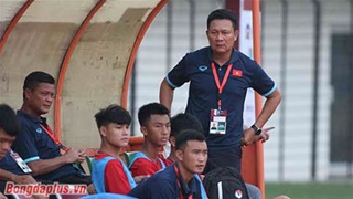 HLV U16 Việt Nam mắng học trò dù đại thắng U16 Philippines 