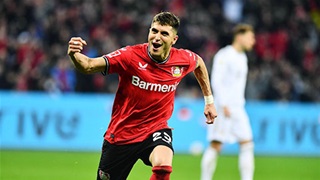 Leverkusen hạ gục Bayern: Cú đúp tuyệt vời của Palacios