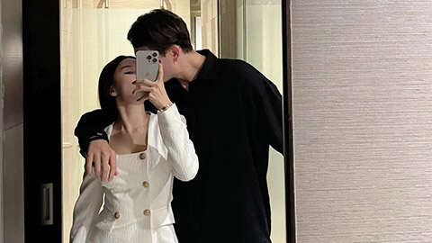 Hot girl phòng gym bất ngờ khoe ảnh khóa môi Đặng Văn Lâm Bongdaplus vn