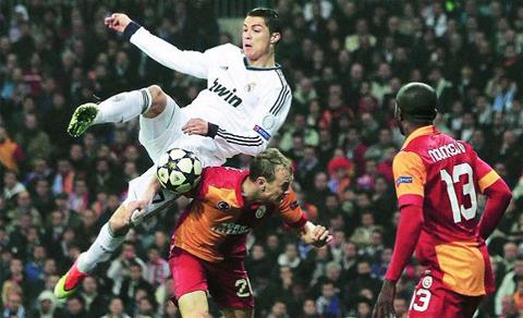 Cris Ronaldo và 55 bàn thắng mùa 2012/13
