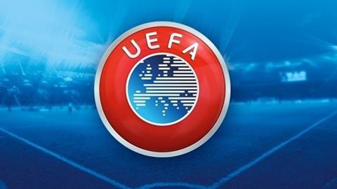 UEFA phạt nặng Metalist và Legia