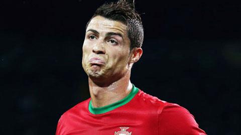 Ronaldo "không thèm chấp" Mourinho