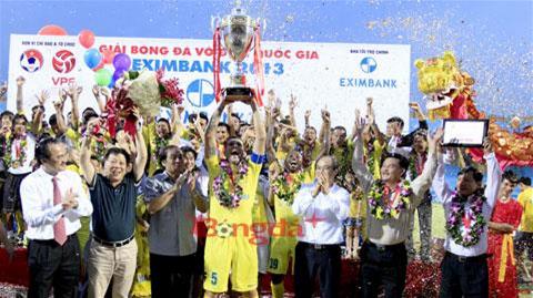 Chung cuộc V-League 2013: HN.T&T lên ngôi vô địch, Samson và Gonzalo đi vào lịch sử