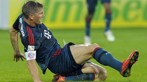 Bayern: Schweinsteiger có nguy cơ vắng mặt dài hạn