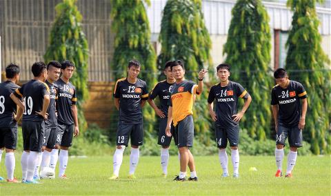 Đêm nay, đội U23 Việt Nam lên đường sang châu Âu