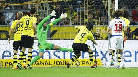 Vòng 5 Bundesliga: Dortmund đại thắng, Bayern nhọc nhằn