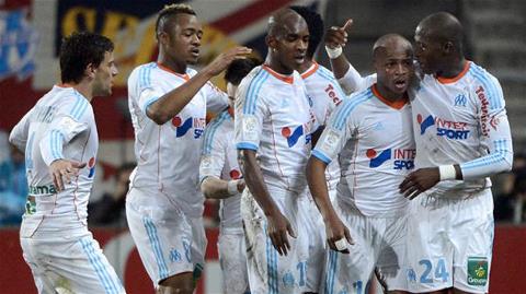Marseille 2-1 St Etienne: Áp sát ngôi đầu