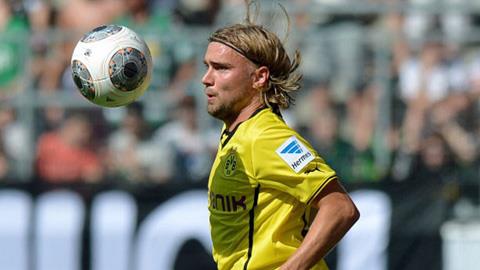 Dortmund mất trụ cột Schmelzer ở trận gặp Marseille