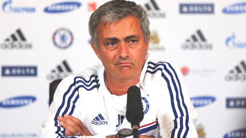 Mourinho ca ngợi quyết định không treo giò Torres 4 trận của FA