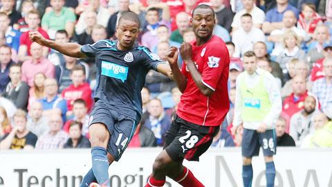 Cardiff City 1-2 Newcastle: Remy và Chích chòe cùng “giải đen”
