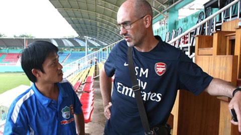 GĐKT của Arsenal “sốc” với chiến thắng của U19 Việt Nam