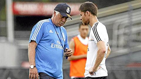 Xabi Alonso rất biết cách "làm đẹp lòng" Ancelotti