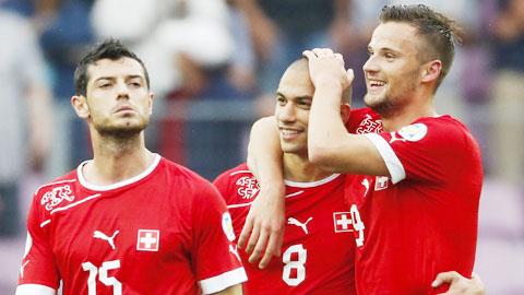 BXH FIFA tháng 10/2013: Anh và Thụy Sỹ vào Top 10