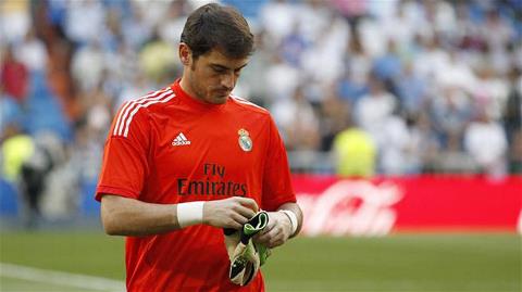Casillas lần đầu bày tỏ ý định rời Real