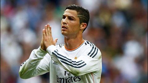 Ronaldo xin lỗi CĐV của Real sau khi ghi bàn