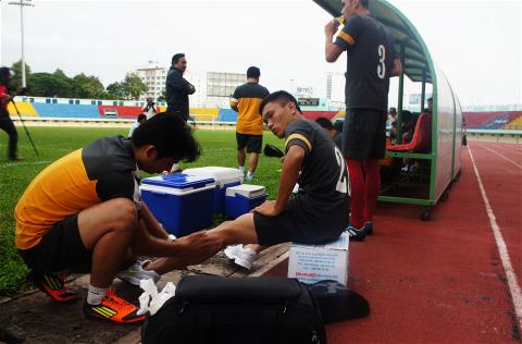 U23 VN: HLV Hoàng Văn Phúc lo học trò dính chấn thương