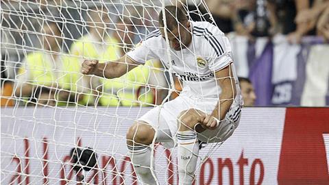 Real: Benzema bỏ lỡ cơ hội ghi bàn mười mươi