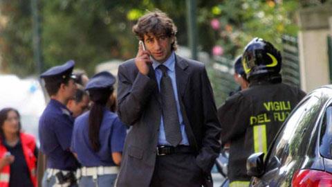 Milan thuê cựu cảnh sát quản thúc Balotelli
