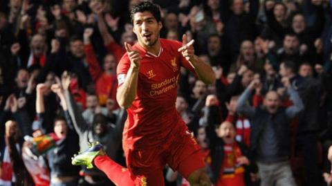 Suarez lập hat-trick, Liverpool thắng ấn tượng