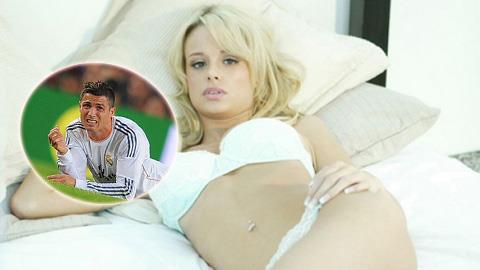 Rhian Sugden - Siêu mẫu ngực trần nói không với Ronaldo