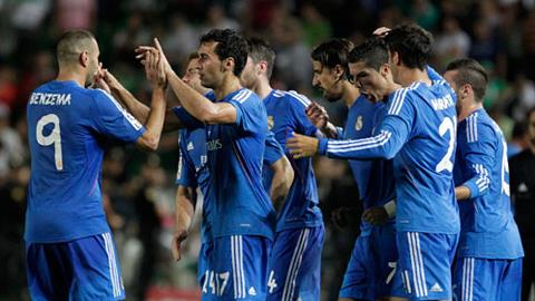 Real Madrid: Công siêu phàm, thủ siêu tệ