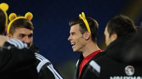 Real gây áp lực để xứ Wales "tha" cho Bale