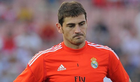 Điểm tin trưa 23/11: Casillas tính đường "đào tẩu" khỏi Bernabeu