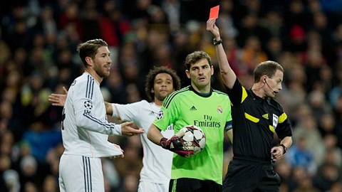 Ramos lập kỷ lục về... thẻ đỏ ở Real Madrid