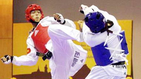 Taekwondo Việt Nam: Nguyễn Văn Hùng, từ sàn đấu lên sàn diễn