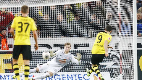 Bundesliga: Dortmund thoát hiểm tại Coface Arena