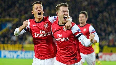 Oezil - Ramsey: "Bộ não kép" của Arsenal