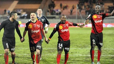 02h00 ngày 8/12: Valenciennes vs Guingamp