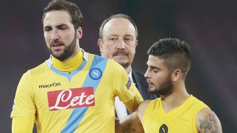 Napoli và Juventus là "thảm họa" của Serie A