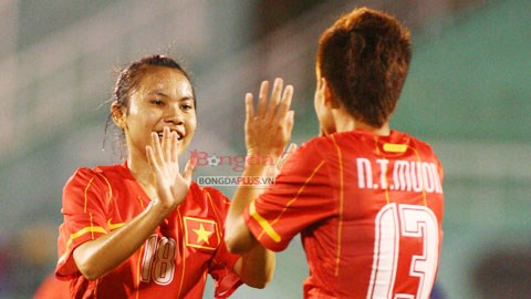 Bảng A bóng đá nữ: Hạ Philippines 7-0, ĐT nữ Việt Nam vào bán kết