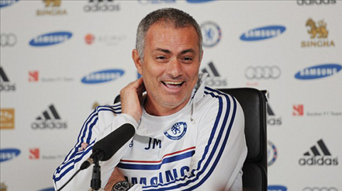 Mourinho không chấp nhận cảnh trắng tay ở Chelsea