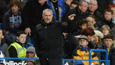 Mourinho ca cẩm về khả năng “kết liễu” đối thủ của Chelsea