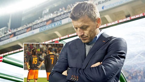Valencia sa thải HLV Miroslav Djukic: Sự hoang mang được báo trước