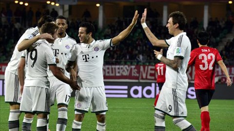 Bayern 3-0 Guangzhou Evergrande: Hùm xám áp sát cú "ăn 5"
