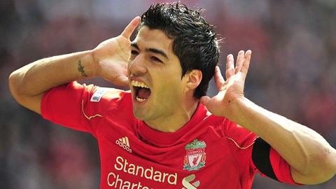 Liverpool đã “bắt kịp thời đại” trong vụ Suarez?