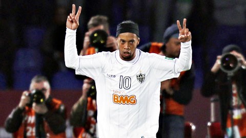 Ronaldinho: Dấu chấm hết cho một huyền thoại