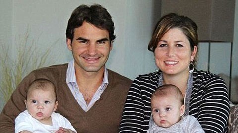 Tàu tốc hành Federer “nối thêm toa”