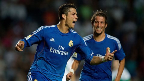 Tin giờ chót ngày 31/12: Diego Costa ủng hộ Ronaldo giành QBV