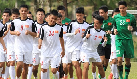 17h chiều mai (2/1), U19 Việt Nam “luyện công” trên sân Pleiku