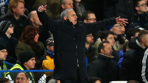 Mourinho ca cẩm về lực lượng của Chelsea