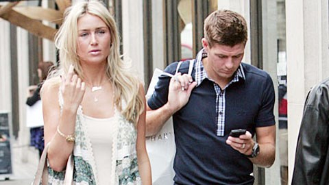 Gerrard ra tòa vì fan cuồng