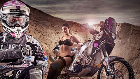 Nữ diễn viên phim cấp 3 khuấy động giải Dakar Rally