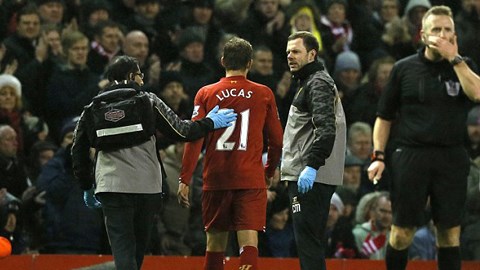 Liverpool nhận tin dữ: Lucas Leiva nghỉ 2 tháng