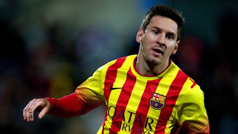 Messi chơi trận thứ 400 cho Barca ở tuổi 26